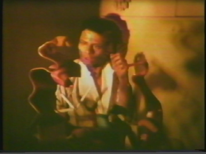 Robert Lowden - Keep Running music video 1984 - "It's speaking to me..."