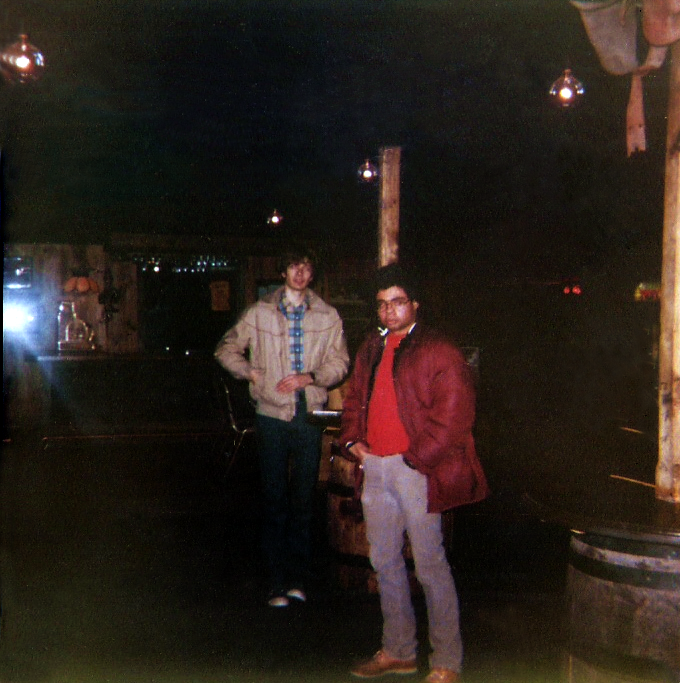 Patt Connolly & Barry Cannizzaro - packin' it up at the Texas Bar, Burlington, VT. Feb 10, 1982